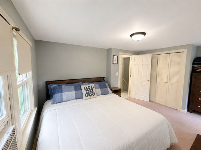 6 Hara St, Worcester, MA 01604
