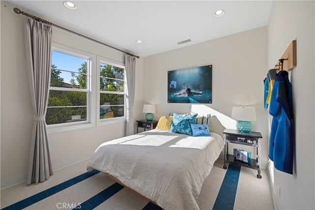 158 Pinnacle Drive, Lake Forest, CA 92630