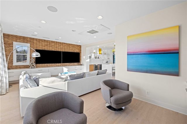 158 Pinnacle Drive, Lake Forest, CA 92630