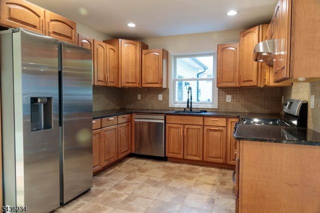 1509 Kenyon Ave, South Plainfield Boro, NJ 07080