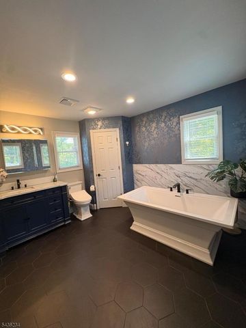 1509 Kenyon Ave, South Plainfield Boro, NJ 07080