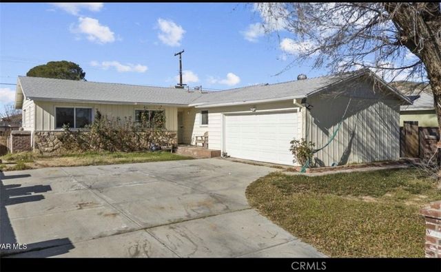 3355 Camden, Rosamond, CA 93560