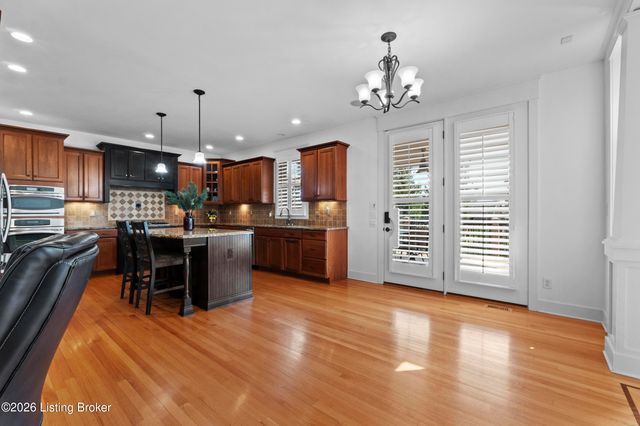 13205 Knoll Wind Way, Louisville, KY 40299