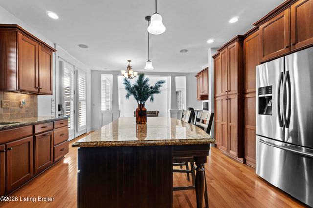 13205 Knoll Wind Way, Louisville, KY 40299