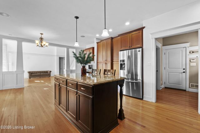 13205 Knoll Wind Way, Louisville, KY 40299