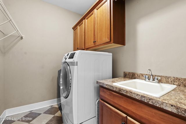 13205 Knoll Wind Way, Louisville, KY 40299