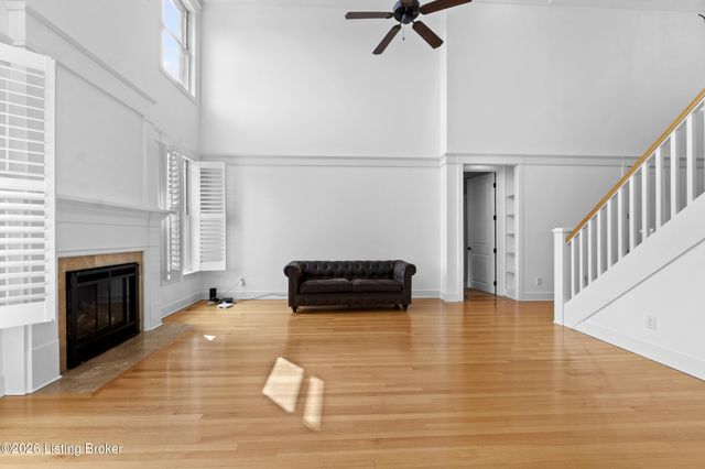 13205 Knoll Wind Way, Louisville, KY 40299