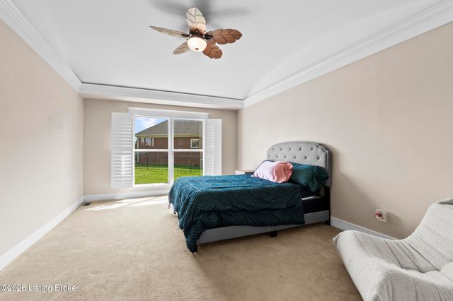 13205 Knoll Wind Way, Louisville, KY 40299