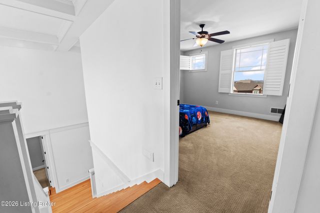 13205 Knoll Wind Way, Louisville, KY 40299