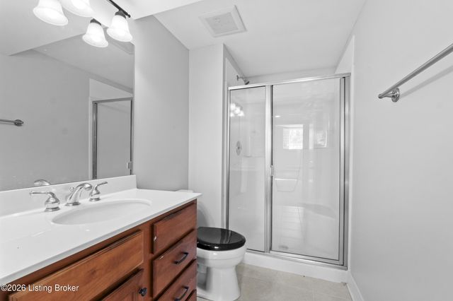 13205 Knoll Wind Way, Louisville, KY 40299