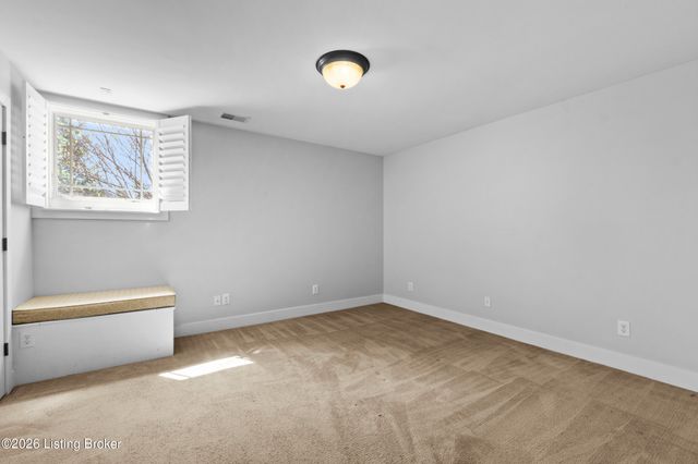 13205 Knoll Wind Way, Louisville, KY 40299