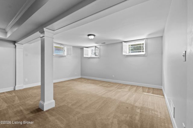 13205 Knoll Wind Way, Louisville, KY 40299