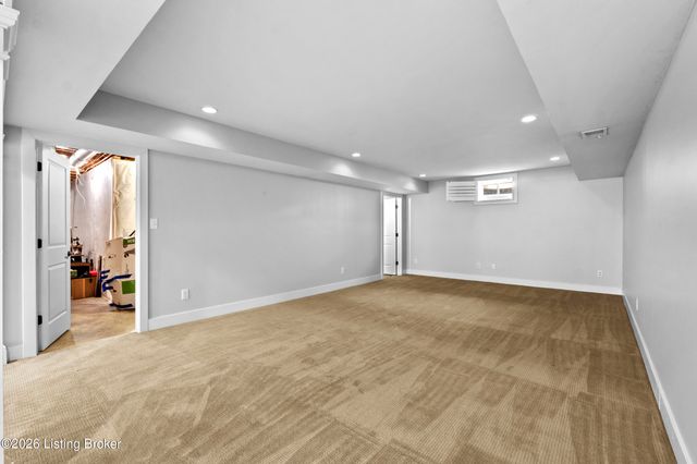 13205 Knoll Wind Way, Louisville, KY 40299