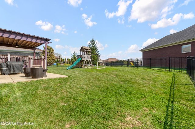 13205 Knoll Wind Way, Louisville, KY 40299