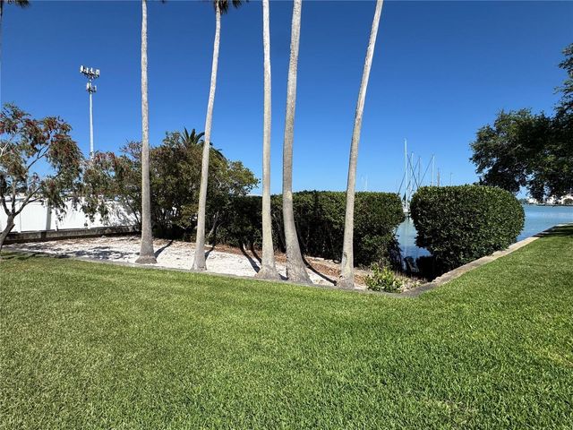 423 150TH AVENUE 1405, Madeira Beach, FL 33708