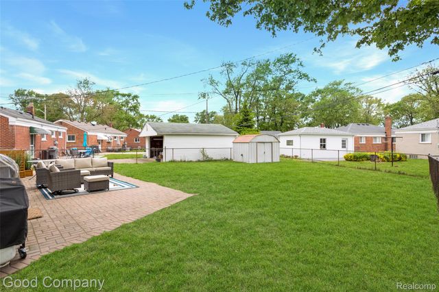 905 Parliament Avenue, Madison Heights, MI 48071