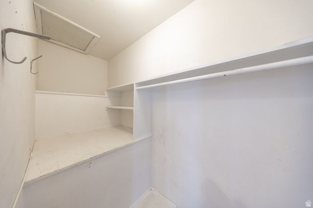 193 S LOCUST ST, Clearfield, UT 84015