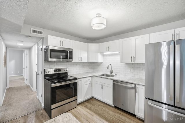 5889 Hanley Close, Miami Twp, OH 45150