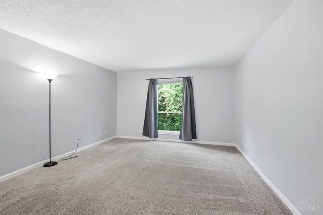 5889 Hanley Close, Miami Twp, OH 45150