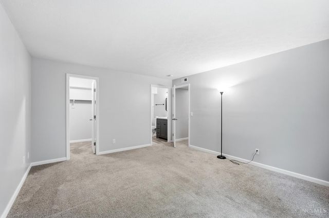 5889 Hanley Close, Miami Twp, OH 45150