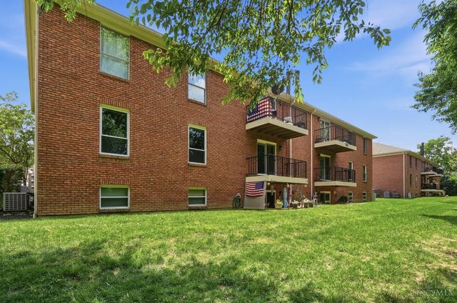 5889 Hanley Close, Miami Twp, OH 45150