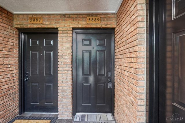 5889 Hanley Close, Miami Twp, OH 45150