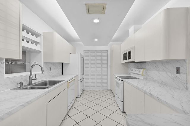 11620 SW 179th Ter 0, Miami, FL 33157