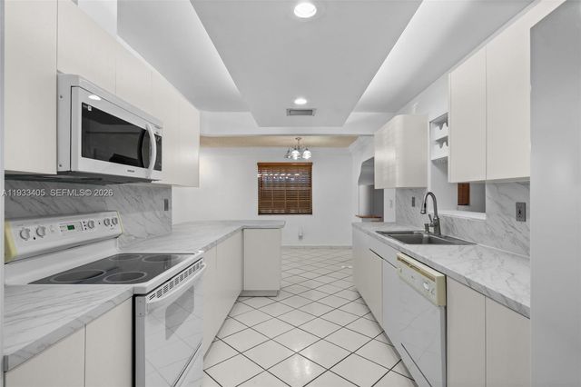 11620 SW 179th Ter 0, Miami, FL 33157