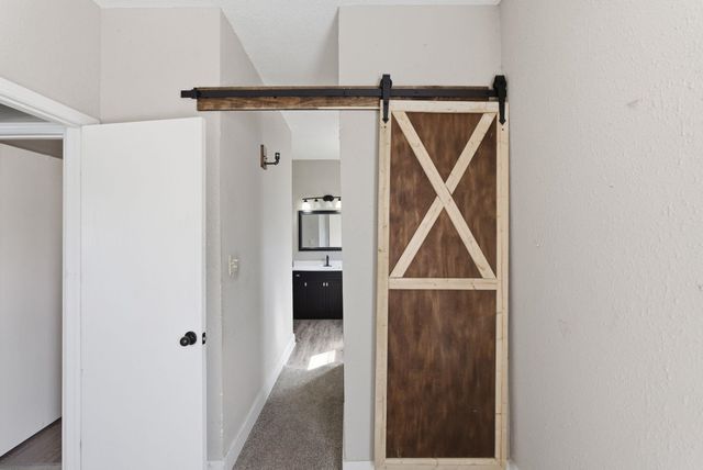 1841 S Main St, Wichita, KS 67213