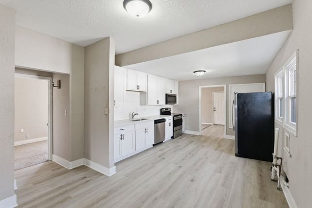 1841 S Main St, Wichita, KS 67213