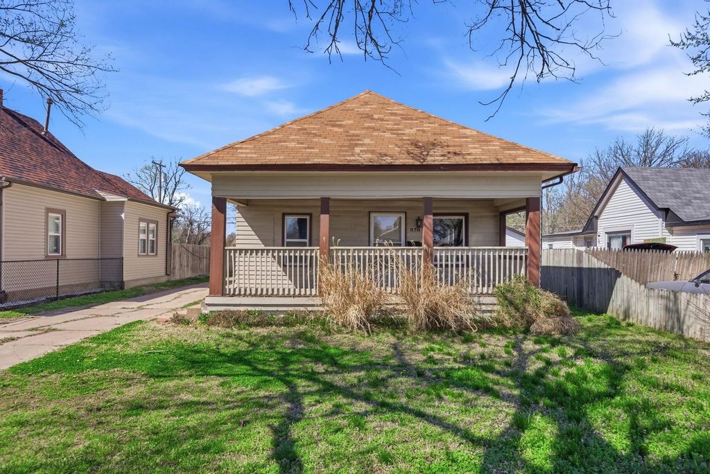 1841 S Main St, Wichita, KS 67213