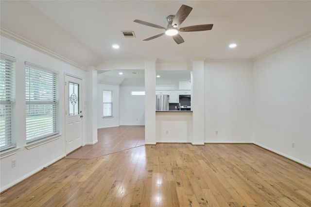 811 Mark Anthony Street, New Caney, TX 77357