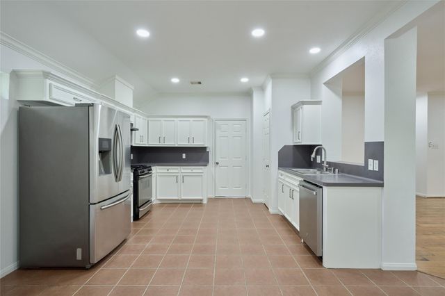 811 Mark Anthony Street, New Caney, TX 77357