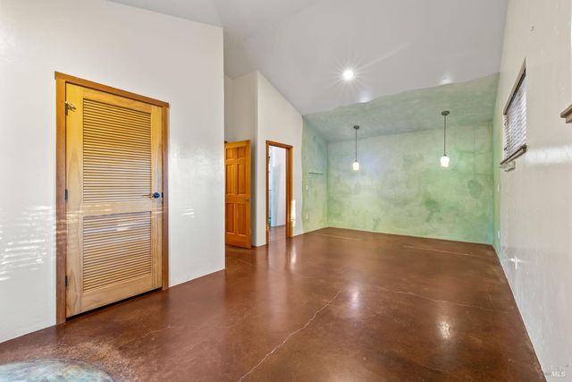 19204 Benson Ln, Fort Bragg, CA 95437