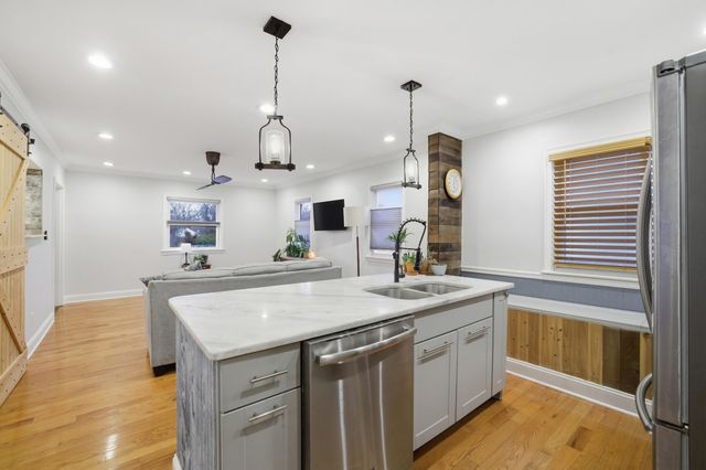 1104 Oak Hill Drive, Lexington, KY 40505