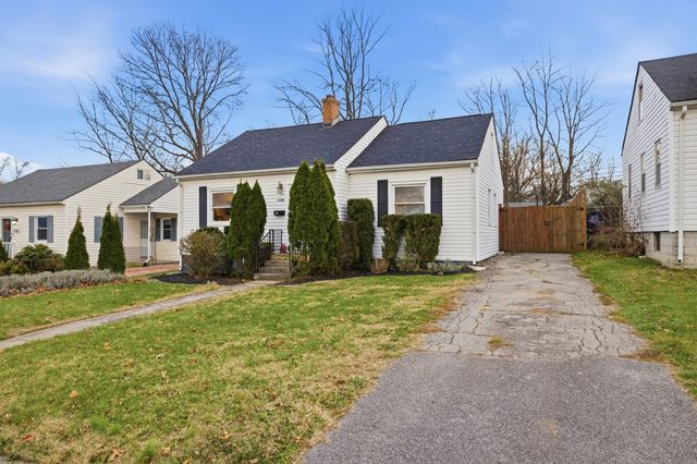 1104 Oak Hill Drive, Lexington, KY 40505