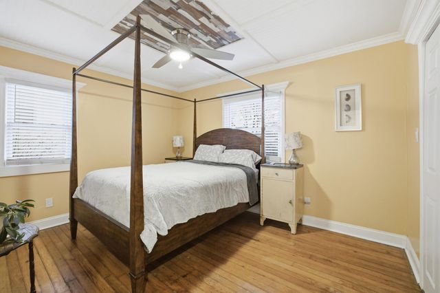 1104 Oak Hill Drive, Lexington, KY 40505