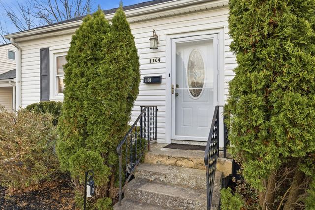 1104 Oak Hill Drive, Lexington, KY 40505