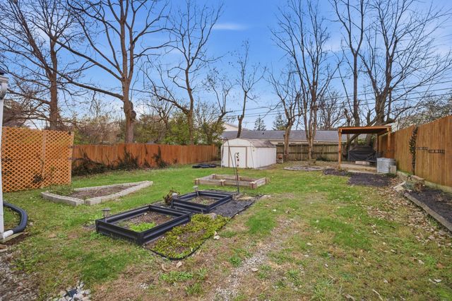 1104 Oak Hill Drive, Lexington, KY 40505