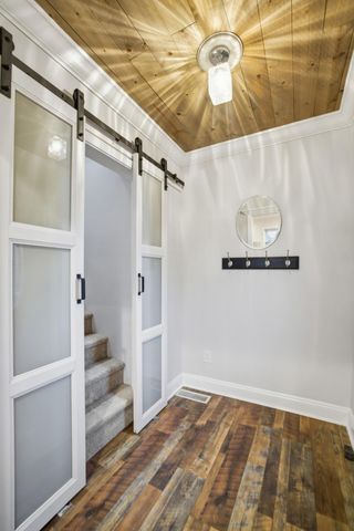 1104 Oak Hill Drive, Lexington, KY 40505