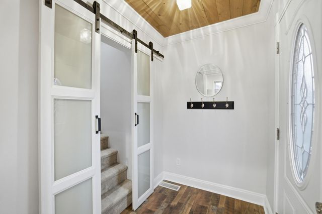 1104 Oak Hill Drive, Lexington, KY 40505