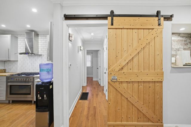 1104 Oak Hill Drive, Lexington, KY 40505