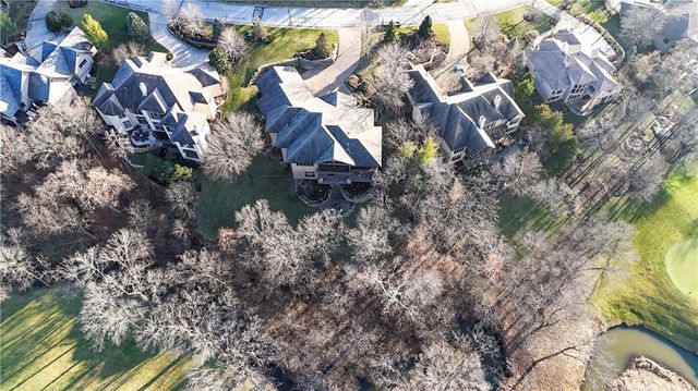 100 Hever Knoll Avenue, Loch Lloyd, MO 64012