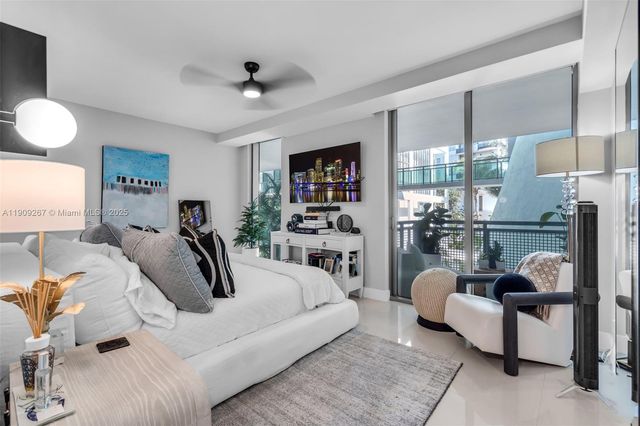 6000 Collins Ave 134, Miami Beach, FL 33140