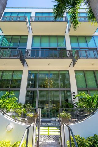 6000 Collins Ave 134, Miami Beach, FL 33140