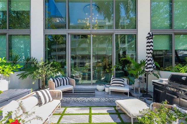 6000 Collins Ave 134, Miami Beach, FL 33140