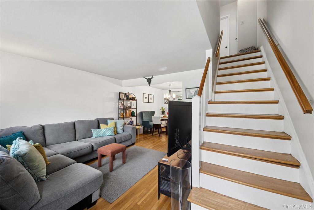 86-75 Springfield Boulevard Duplex, Queens Village, NY 11427 — photo 4