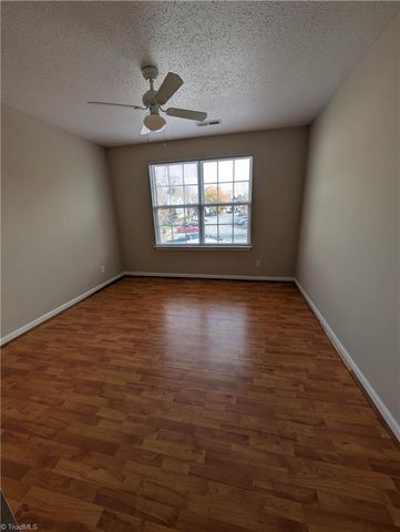 275 Malamute Lane, Greensboro, NC 27407