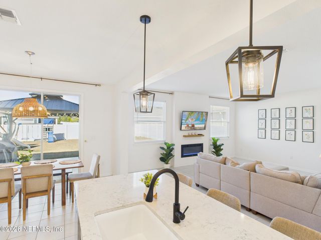 583 BUTTONWOOD Loop, Yulee, FL 32097