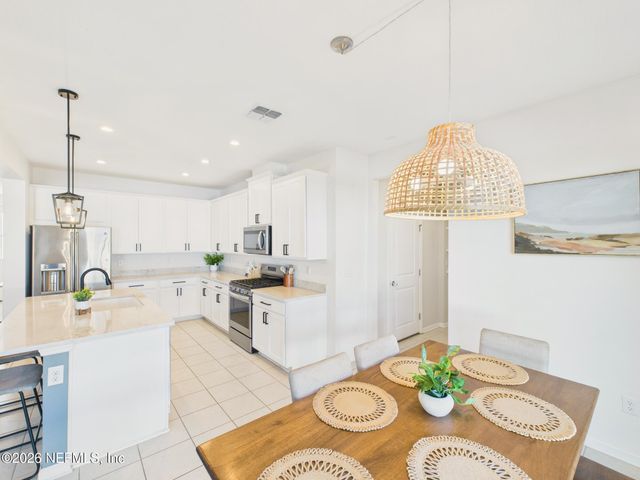 583 BUTTONWOOD Loop, Yulee, FL 32097